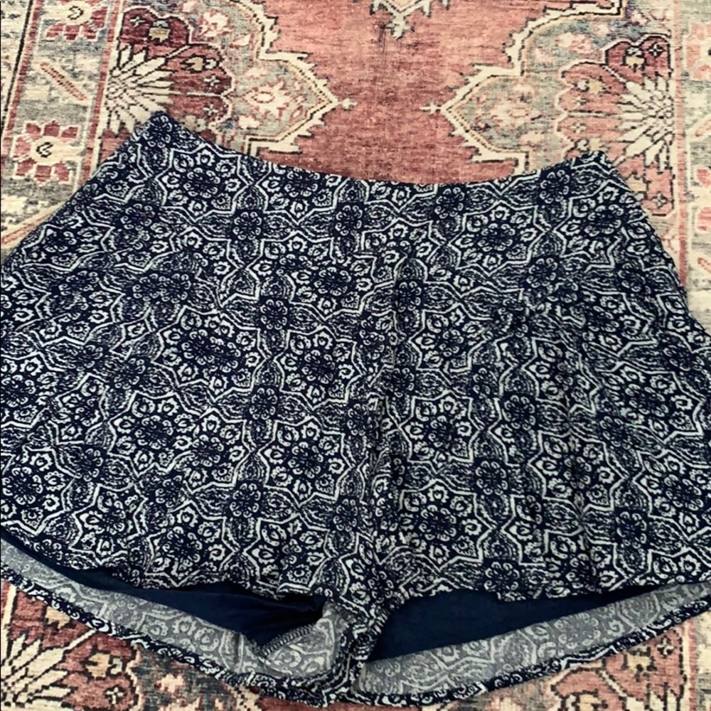 Blue printed shorts